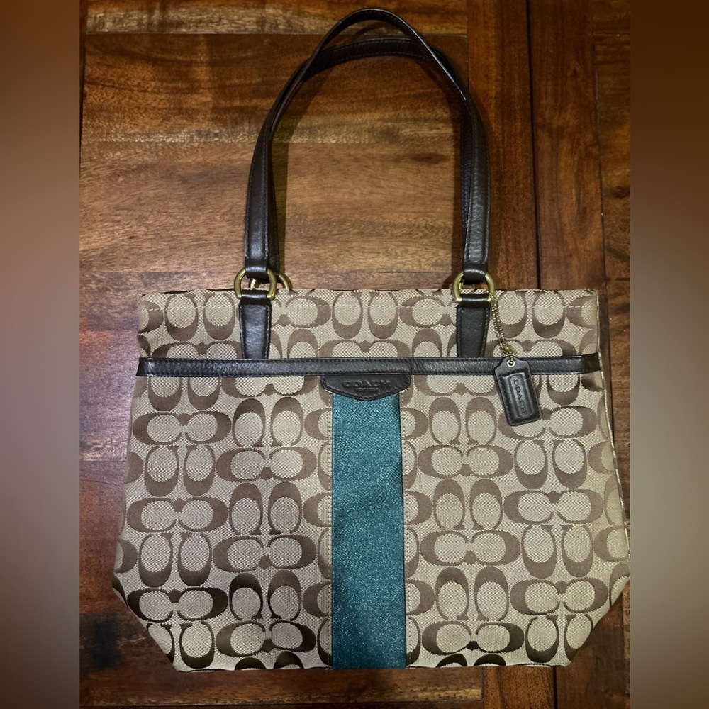 Coach shoulder bag